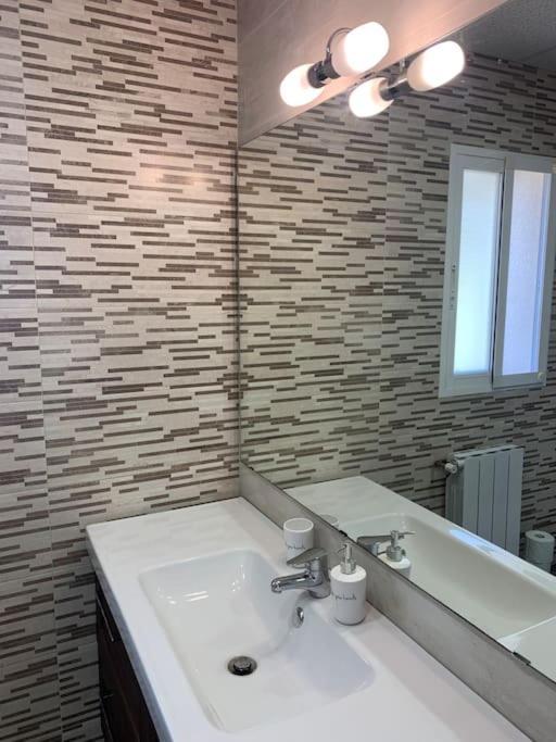 Precioso Apartamento Con Vista Al Mar Calafell Dış mekan fotoğraf