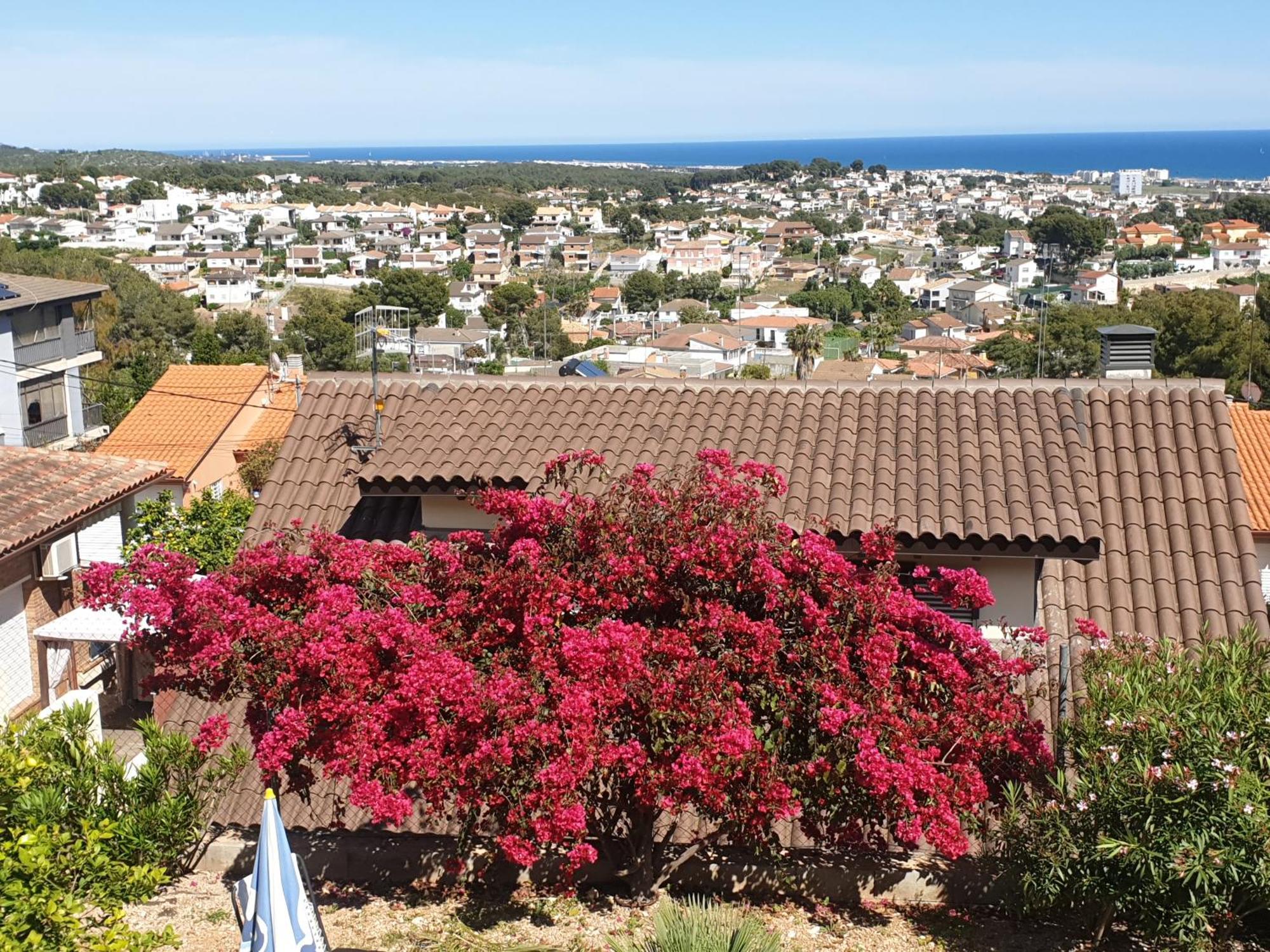 Precioso Apartamento Con Vista Al Mar Calafell Dış mekan fotoğraf